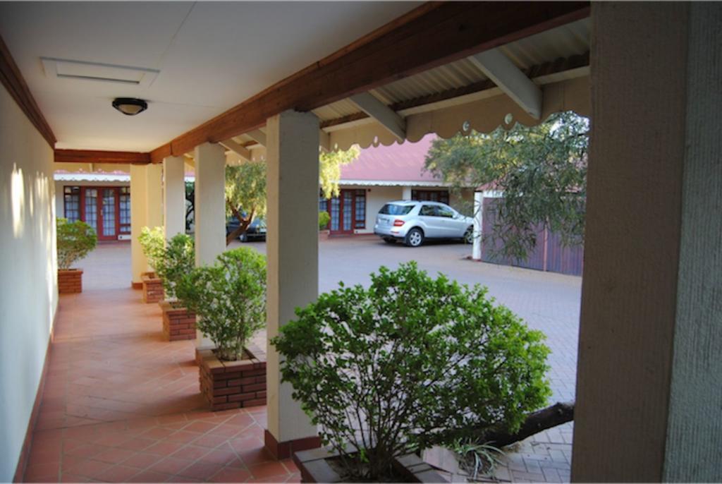 Oakwood Lodge Bloemfontein Exterior photo